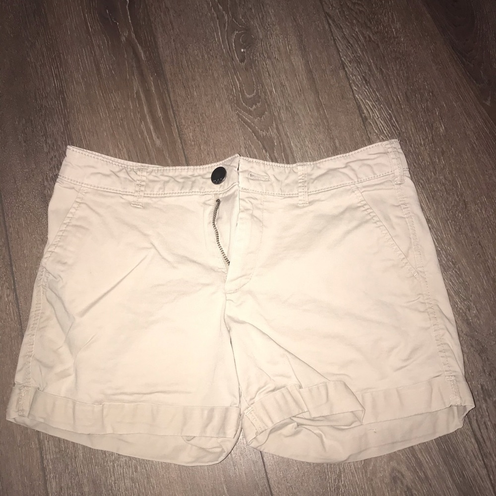 Khakis by gap size 0 with front and back pockets